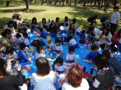 にこにこえがおみーつけた | 鶴山台国際幼稚園