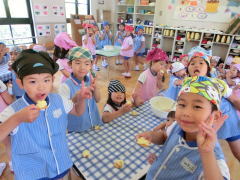 にこにこえがおみーつけた | 鶴山台国際幼稚園