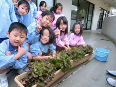 にこにこえがおみーつけた | 鶴山台国際幼稚園