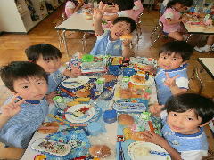 にこにこえがおみーつけた | 鶴山台国際幼稚園