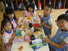 にこにこえがおみーつけた | 鶴山台国際幼稚園