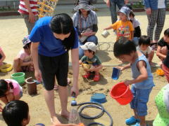 にこにこえがおみーつけた | 鶴山台国際幼稚園