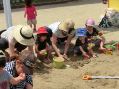 にこにこえがおみーつけた | 鶴山台国際幼稚園